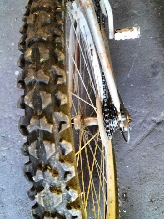 bicicleta em estado razoavel