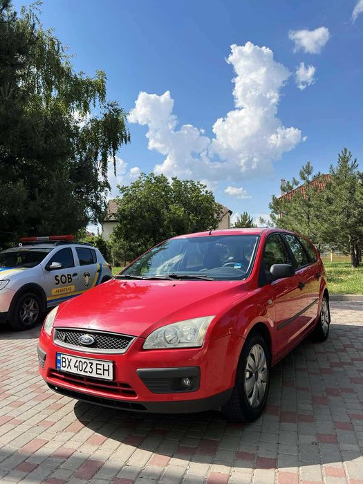 Ford Focus универсал (1,8 газ/бензин 2007 год)