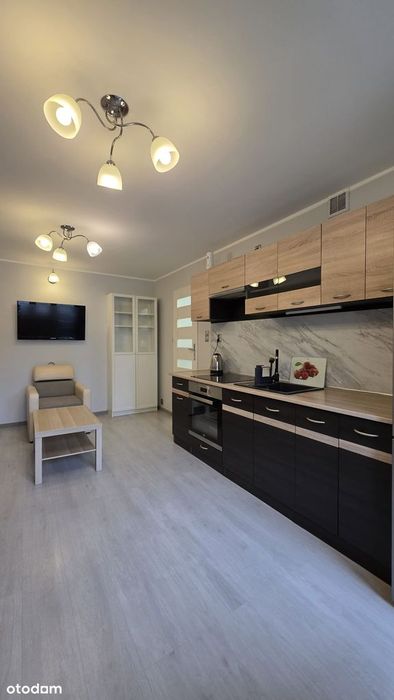 Śliczne mieszkanie-Urządzone-Balkon-Jasne
