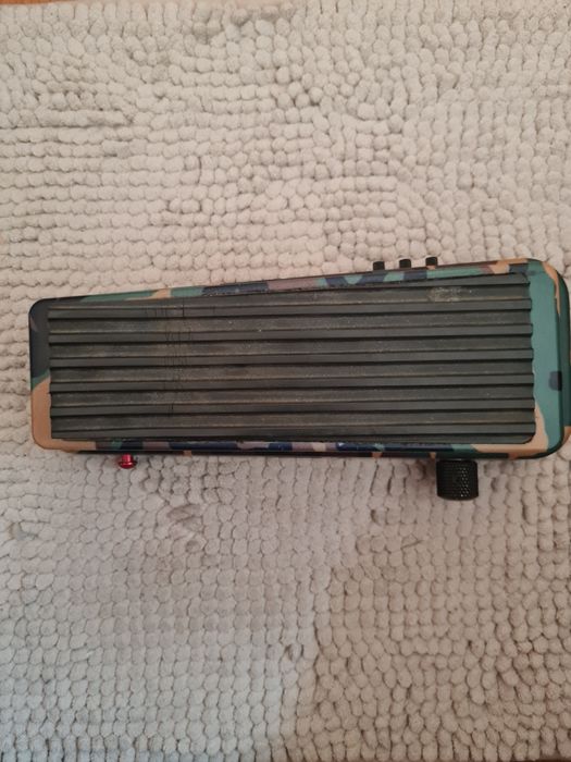 Dunlop Wah Wah Dime Cry Baby