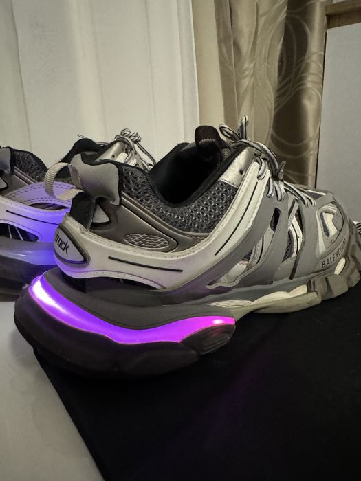 Buty Balenciaga Track Led , Bluza ScamDept , Kurtka Burberry