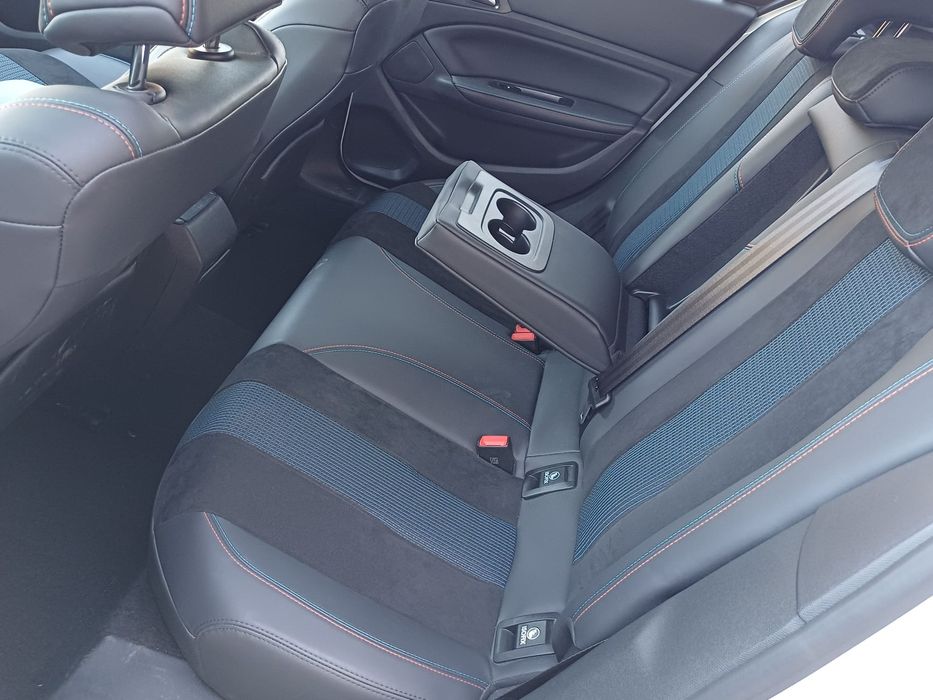 Peugeot 308, 19 r Benzyna 130 ps  44 tyś.km jak nowy Full Opcja