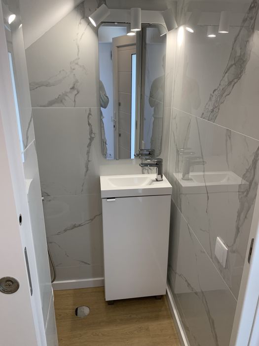 Ladrilhador e pintor com experiencia