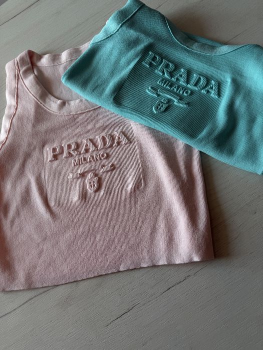 Майка Prada , Прада