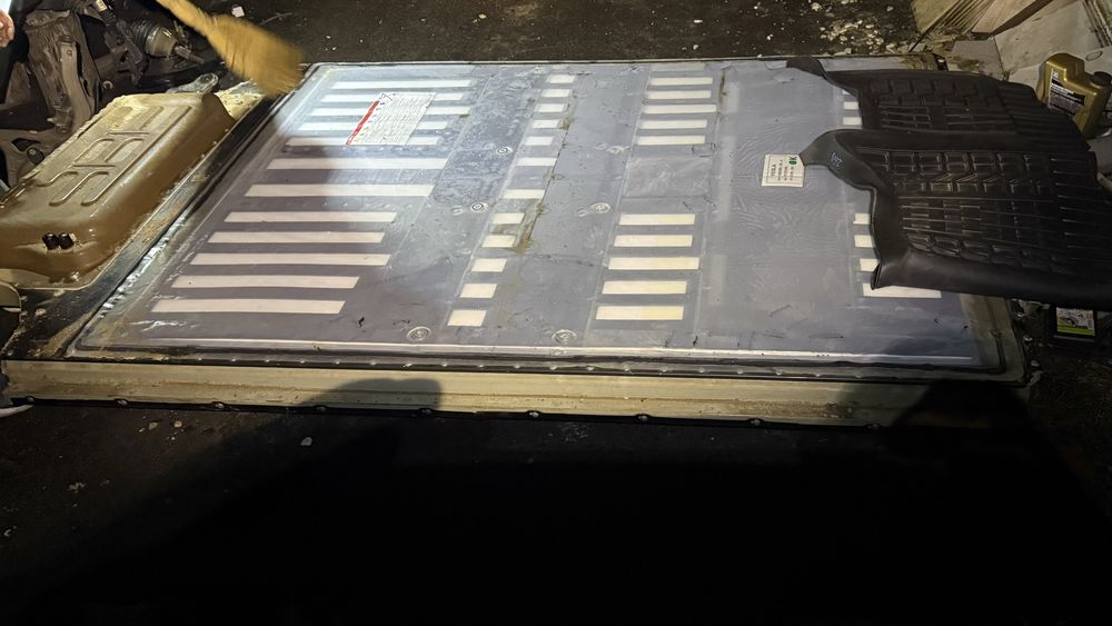 Батарея 100 kw Tesla model x s