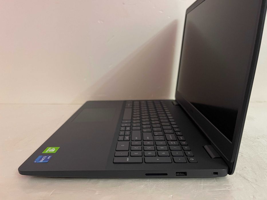 Игровой СВЕЖАК!! DELL 3500 / Core i7 1165G7 11" покол / GeForce MX330 / GDDR5