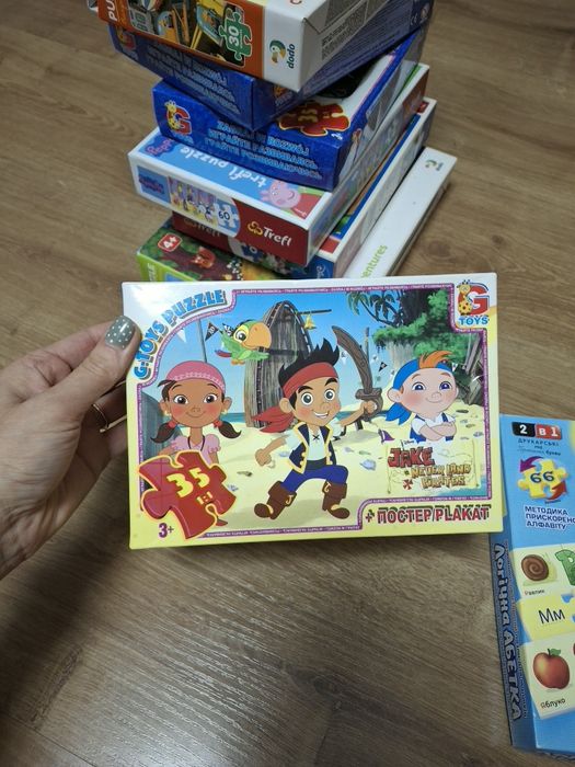 Пазли, ігри, абетка, іграшки