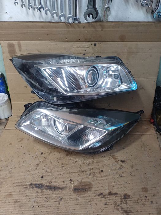 Opel Insignia A передні фари світло оптика AFL ксенон