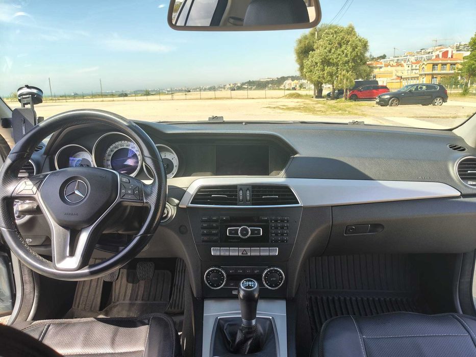Mercedes C 250 CDI Carrinha Avantgarde (2012) – 204 cv