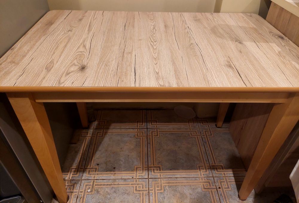 Stół     60x100 cm