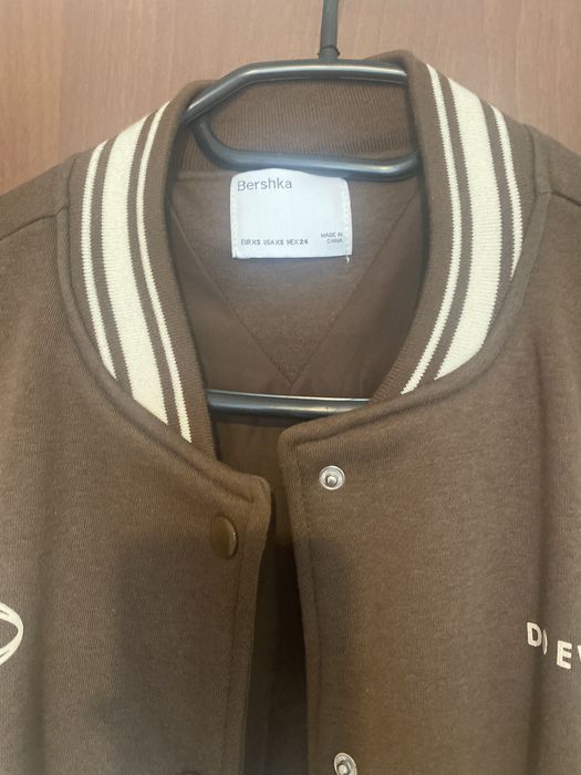 Bluza bomberka /bejsbolówka brązowo-beżowa Bershka