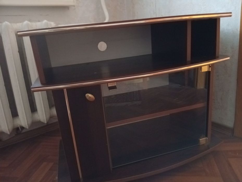 Продам меблі для телевізора