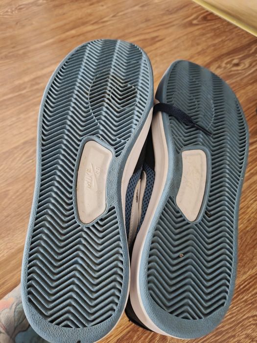 Buty Nike SB 42,5 stan bardzo dobry