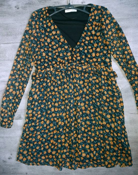 Sukienka r. XS (PULL&BEAR)