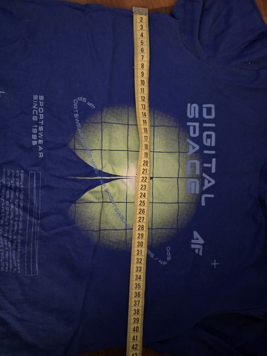 T-shirt 4F rozmiar 158