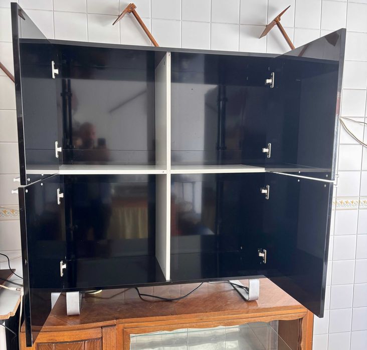 Móvel Bar / Armário de Sala Moderno – Preto Lacado (Alto Brilho)