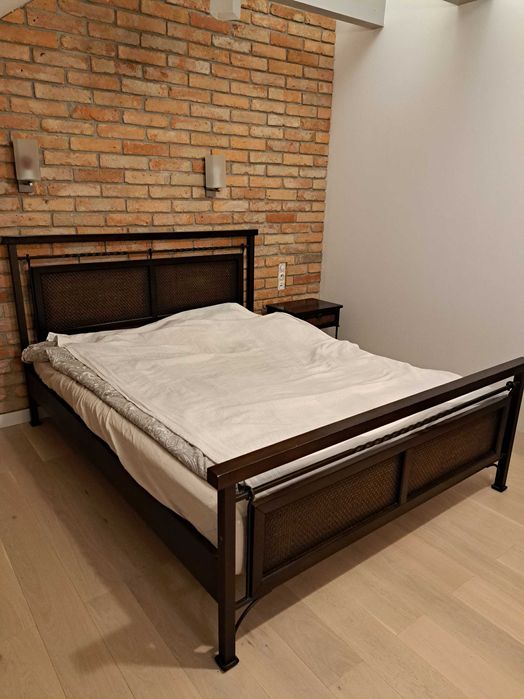 Meble w stylu kolonialnym, drewno, rattan, metaloplastyka
