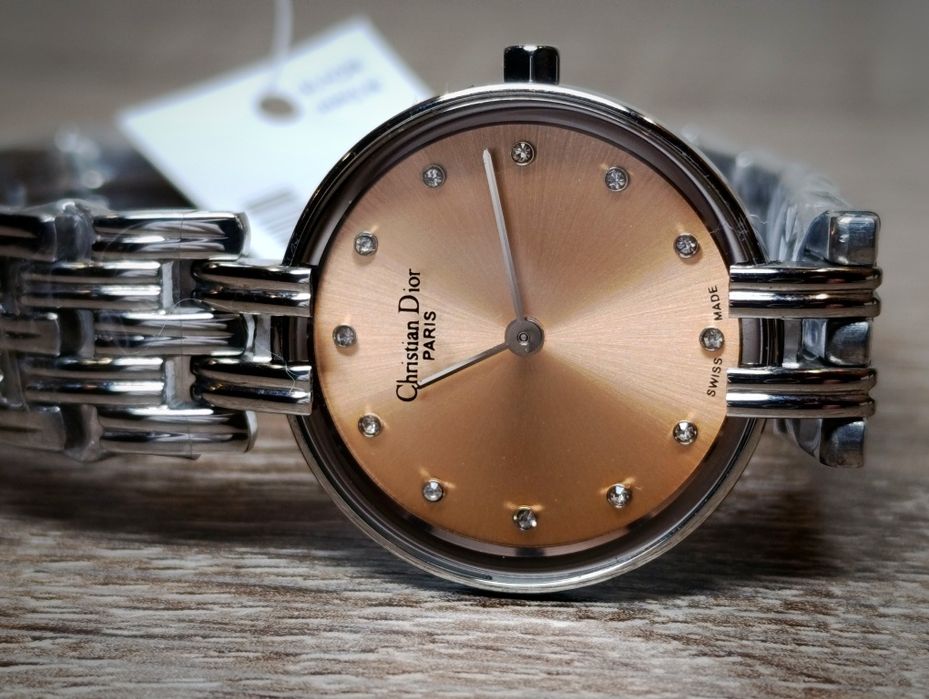 Жіночий годинник від Christian Dior Bagheera