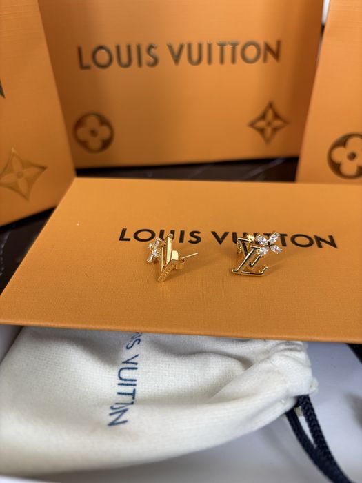 Nowe złote kolczyki Louis Vuitton LV stal nierdzewna pudełko torba