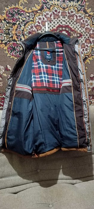 Мужская тёплая куртка с капюшоном