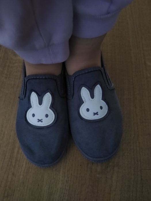 Tenisówki dziewczęce roz. 31