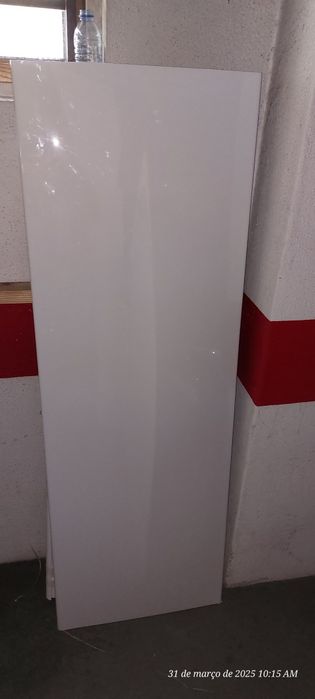 Painel frontal e respectivos acessórios de montagem para banheira ROCA