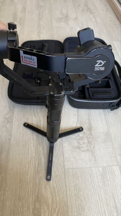 Zhiyun crane 2 (follow focus)