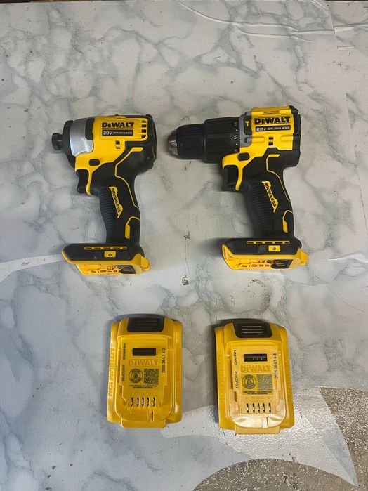 Dewalt Zestaw Narzędzi wkrętarka, zakrętarka i 2x bateria 2AH