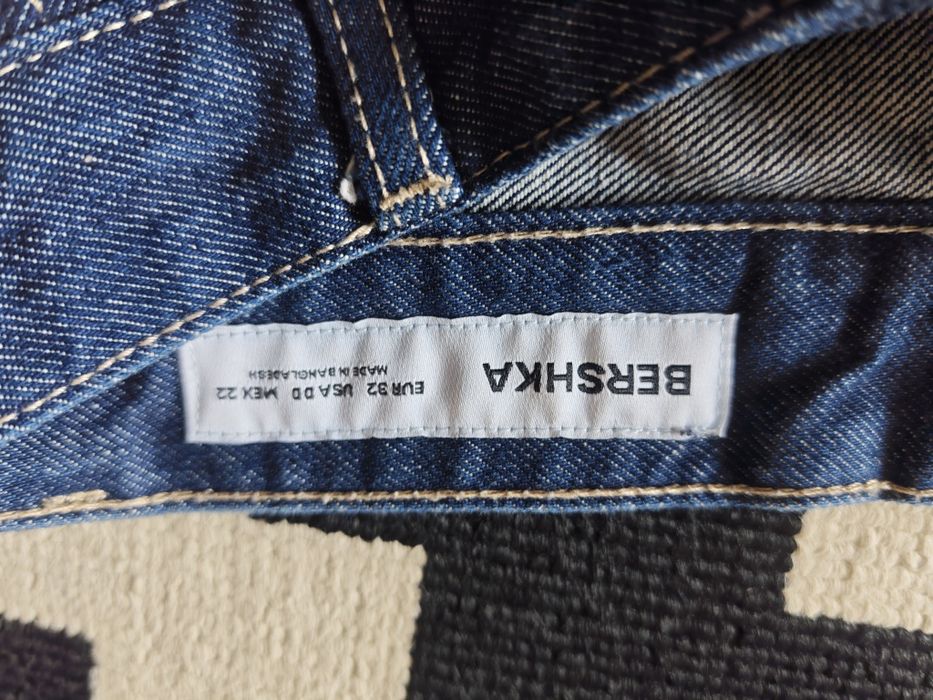 Jeansy Bershka rozm XXS/ 32