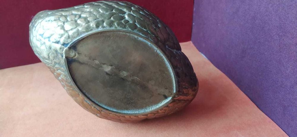 Кашпо в форме лебедя