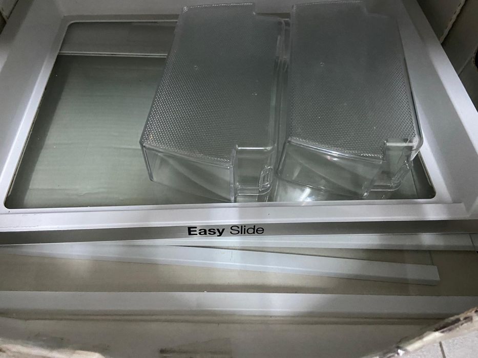 APENAS Prateleiras e gavetas  de frigorifico Samsung