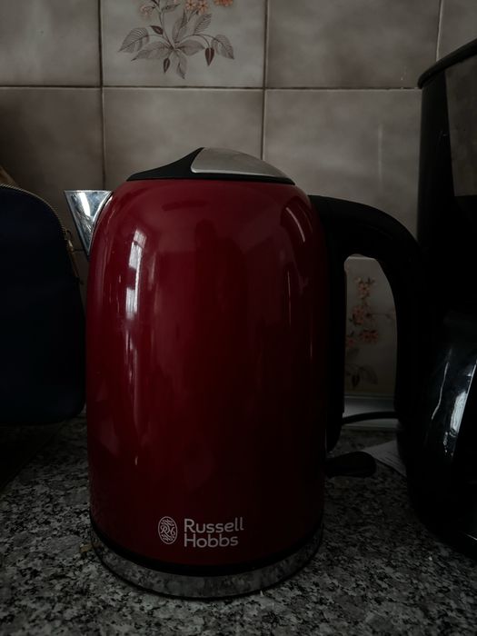 Chaleira eletrica comp nova 15€