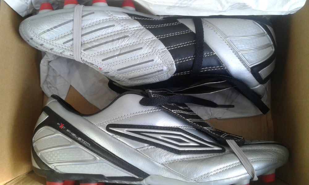 Buty piłkarskie UMBRO Nowe!!!