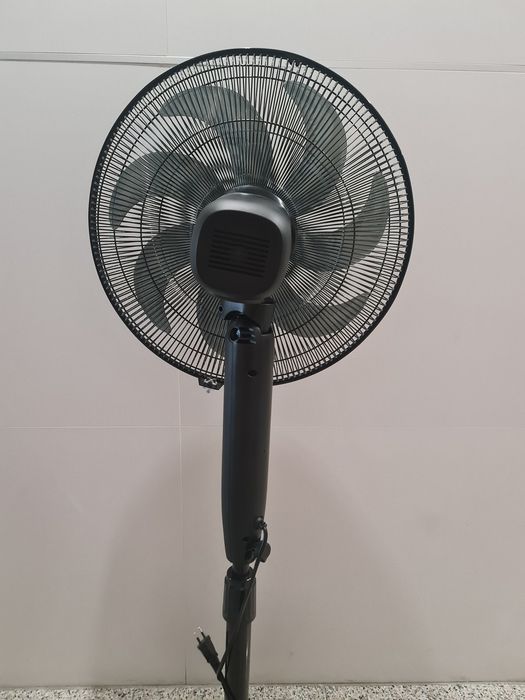 Ventoinha de Pé BECKEN BSF9071 (3 velocidades - Diâmetro: 40 cm)