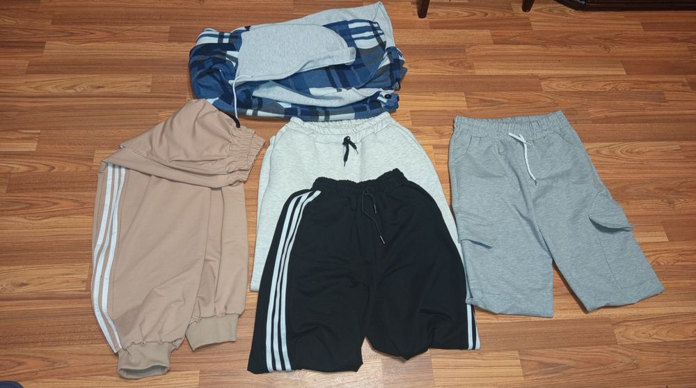 Продам одяг пакетом