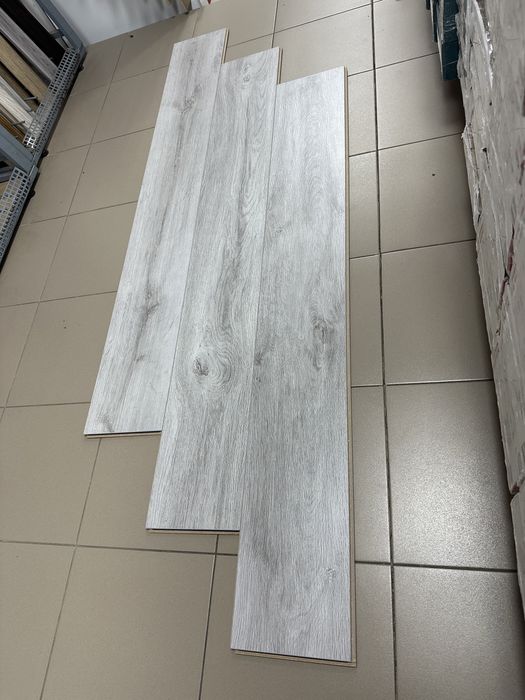 Ламінат KRONOTEX "D4956" 8мм/32клас 4V 5G замок DE 495грн/м2