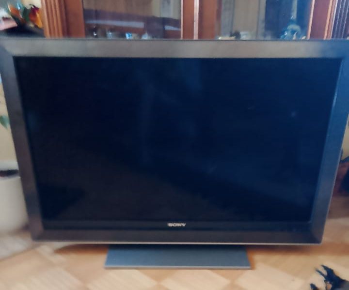 Sony Bravia 40 cali, model KDL-40W3000