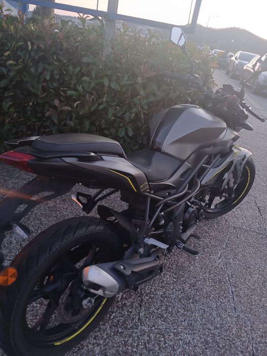 Moto Benelli BN 125 — 2023