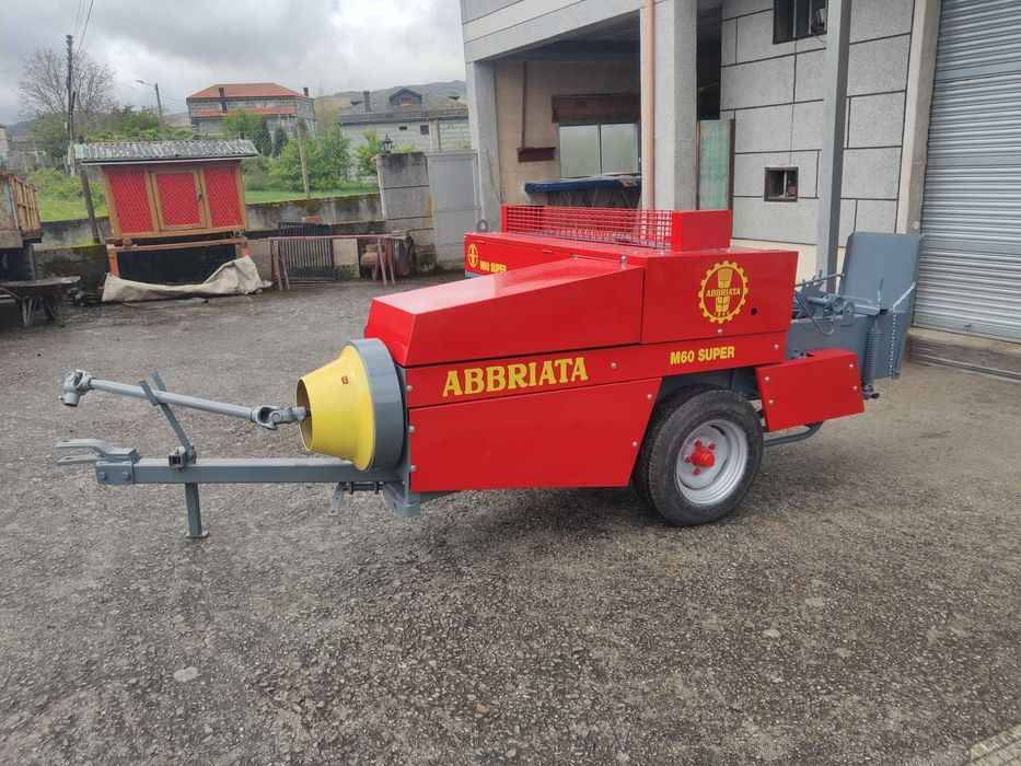 OCASIÃO! Enfardadeira Abbriata M60 SUPER - 1.90m