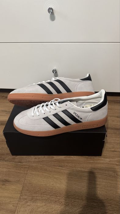 Nowe Adidas Handball Spezial | Rozmiar 45 1/3 Jasny Beż/Szary