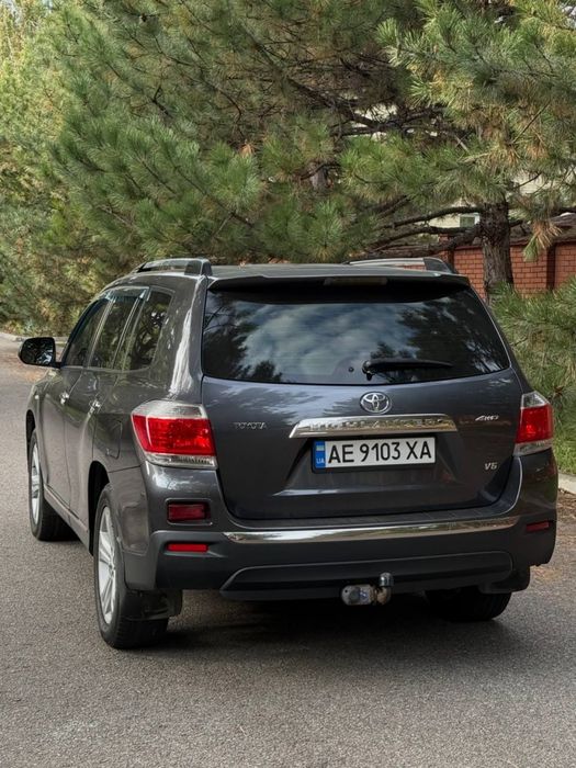 ПРОДАМ Toyota Highlander