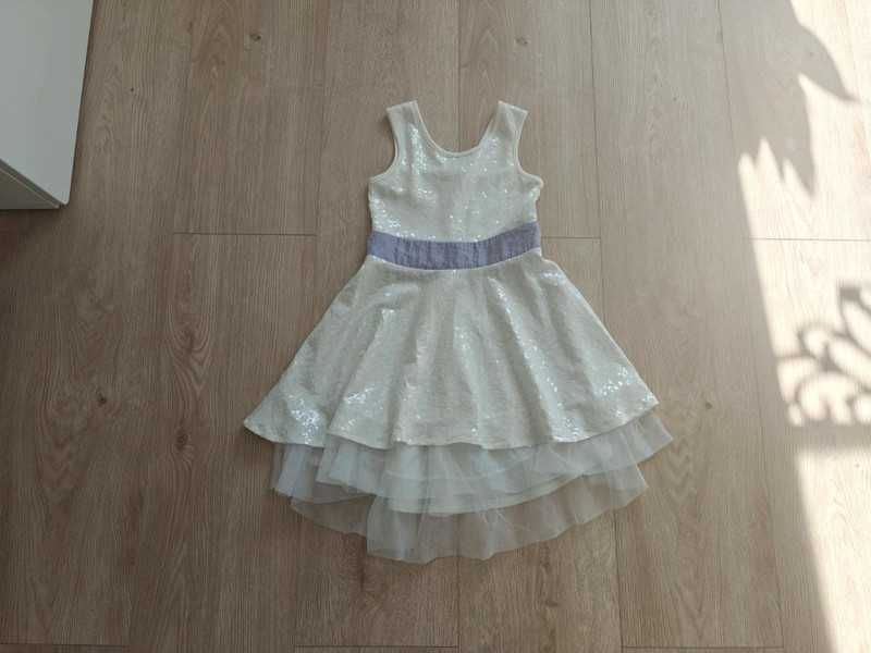 Biała elegancka sukienka w cekiny 122