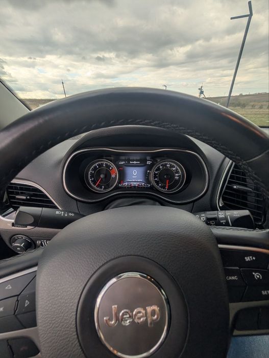 jeep cherokee 2,4 л  2019 р