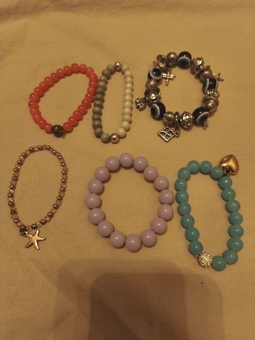 Bransoletka różne rodzaje