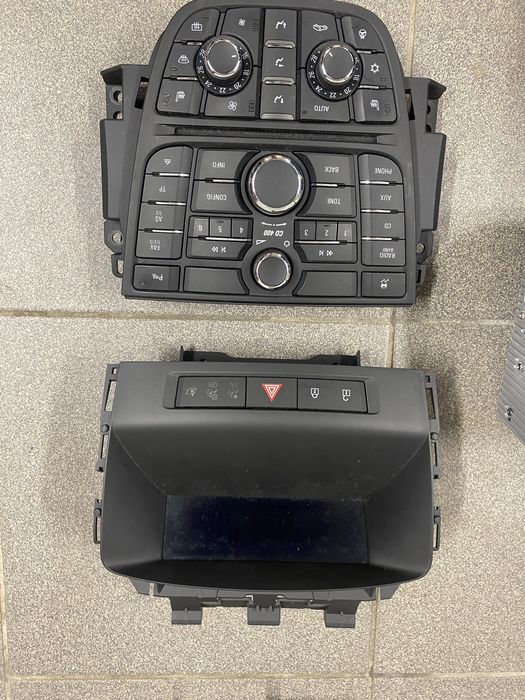 Panel sterowania radia radio Astra J Idealny