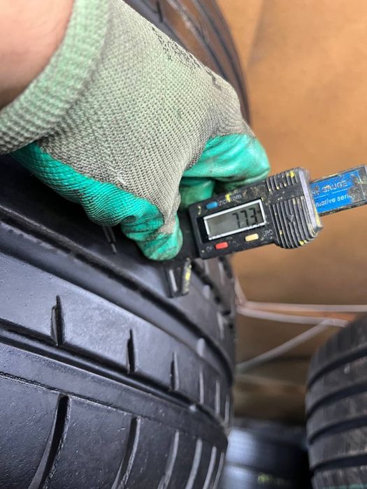 Пара 235 40 18 91Y Continental ContiSportContact 3 MO