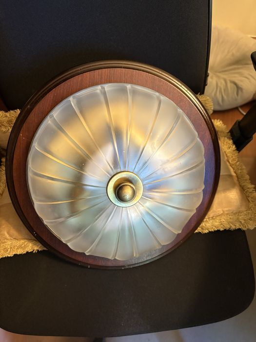 Candeiro de teto com Planfond 20€ para despachar