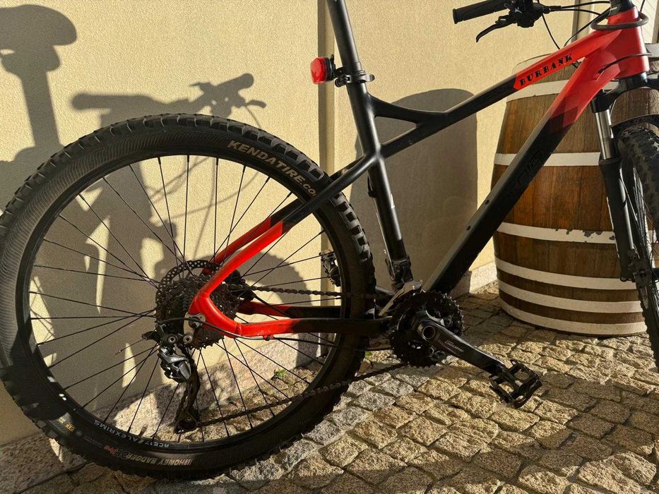 Bicicleta California Burbank Shimano Deore 10v | Suspensão | Tamanho S