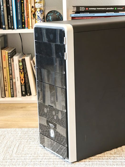 Раритет! Абсолютно новий корпус Asus із 2000-х