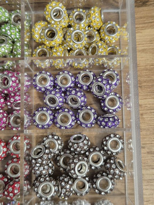 Charms zawieszka 300 szt.